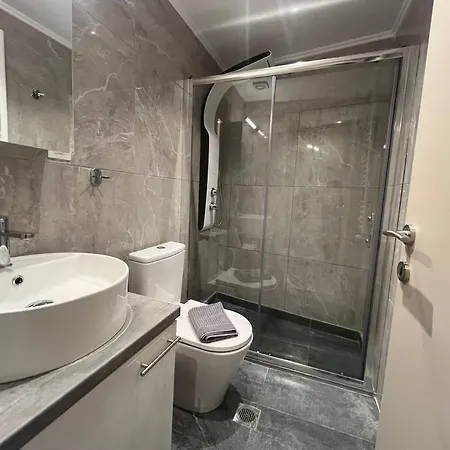Odyssey Apt 2 *