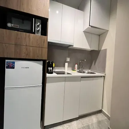 Odyssey Apt 2 *